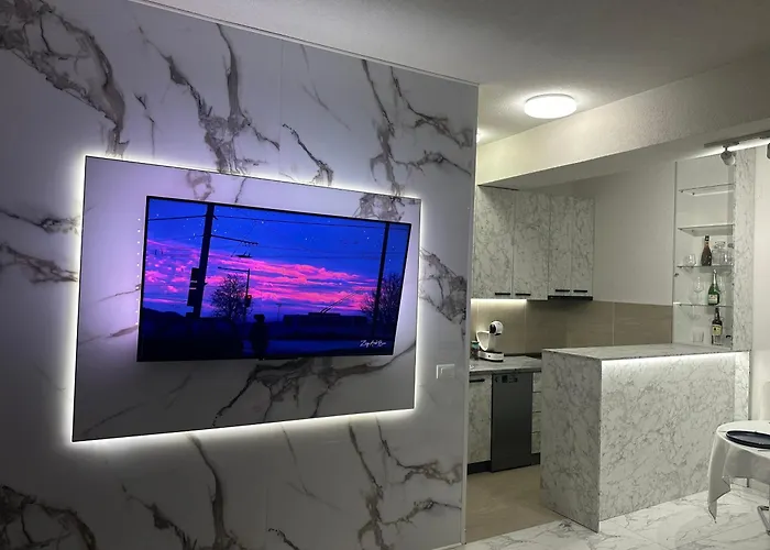 Vibes Of -only 5 To 7 Minutes Walk To The Town Square Appartement Skopje